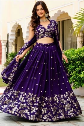 Lehenga Choli violet en soie à paillettes avec dupatta LC8836