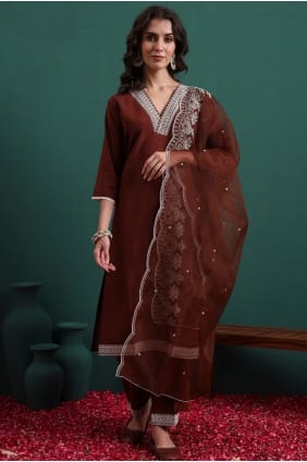 Salwar Kameez en soie couleur café avec broderies SK15728