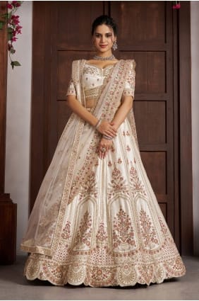 Lehenga Choli en soie crème avec broderie à la main LC9098