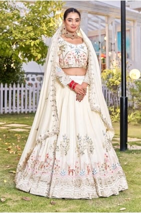 Lehenga Choli en fil de soie blanc avec Dupatta LC8955