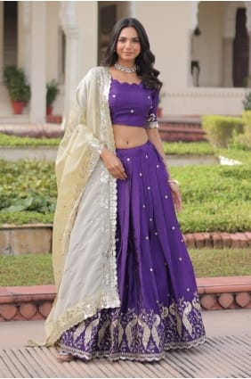 Lehenga Choli en soie violette brodée LC8879