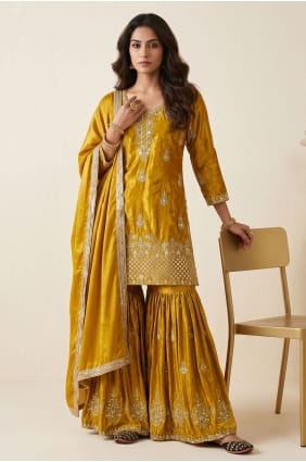 Salwar Kameez en soie jaune brodée SS1386