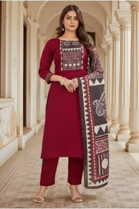 Salwar Kameez en soie imprimée numériquement rouge SK155954
