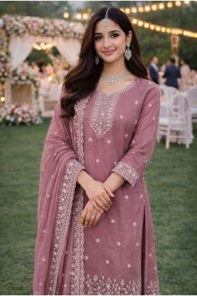 Salwar Kameez rose en soie brodée SK15680