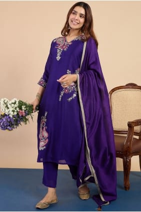 Salwar Kameez en soie violette avec broderies SK159125