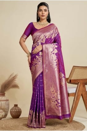 Tissage d'un sari en soie violette SR29149