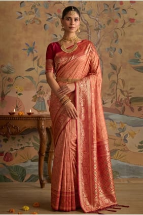 Sari pêche en soie avec tissage zari SR30335