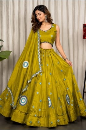 Lehenga Choli en soie moutarde avec fil LC9151