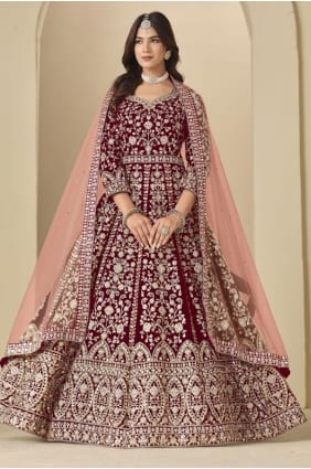Ensemble Anarkali en velours brodé couleur bordeaux AS4191