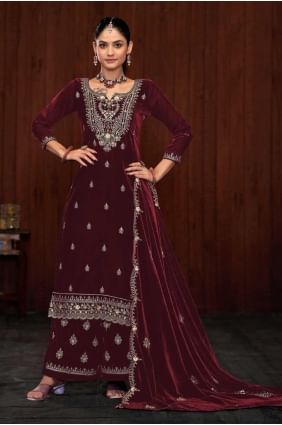 Tailleur pantalon droit en velours avec broderies SK155141