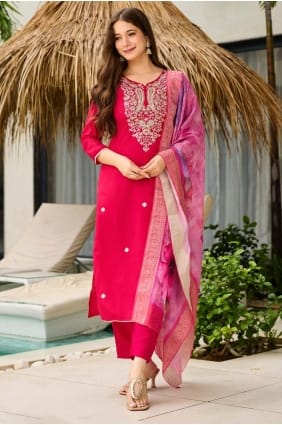 Salwar Kameez en viscose brodée rose SK155878