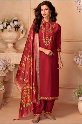 Salwar Kameez en viscose brodée de couleur bordeaux SK155789