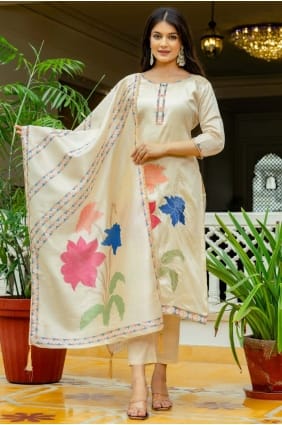Salwar Kameez brodé en viscose crème SK155894