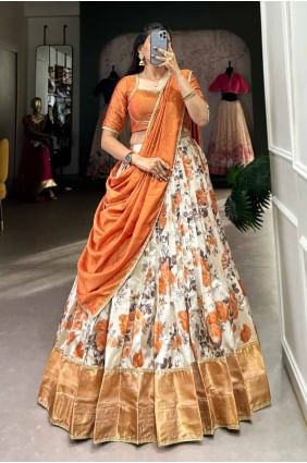 Tissage de Silk Party Lehenga Choli en Orange LC8302
