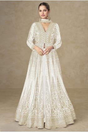 Ensemble Anarkali en mousseline de soie Chinon brodée blanche avec dupatta AS4296