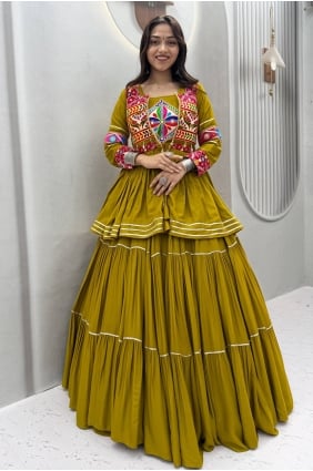 Lehenga Choli jaune en coton avec dentelle LC9175