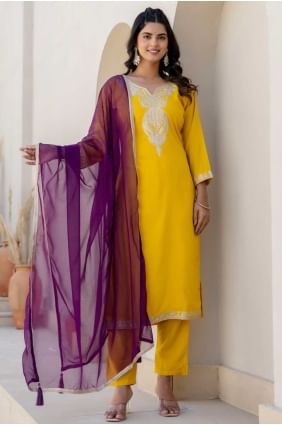 Salwar Kameez brodé en soie jaune SK155713