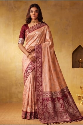 Sari en soie tissée avec des fils de zari couleur pêche SR30332